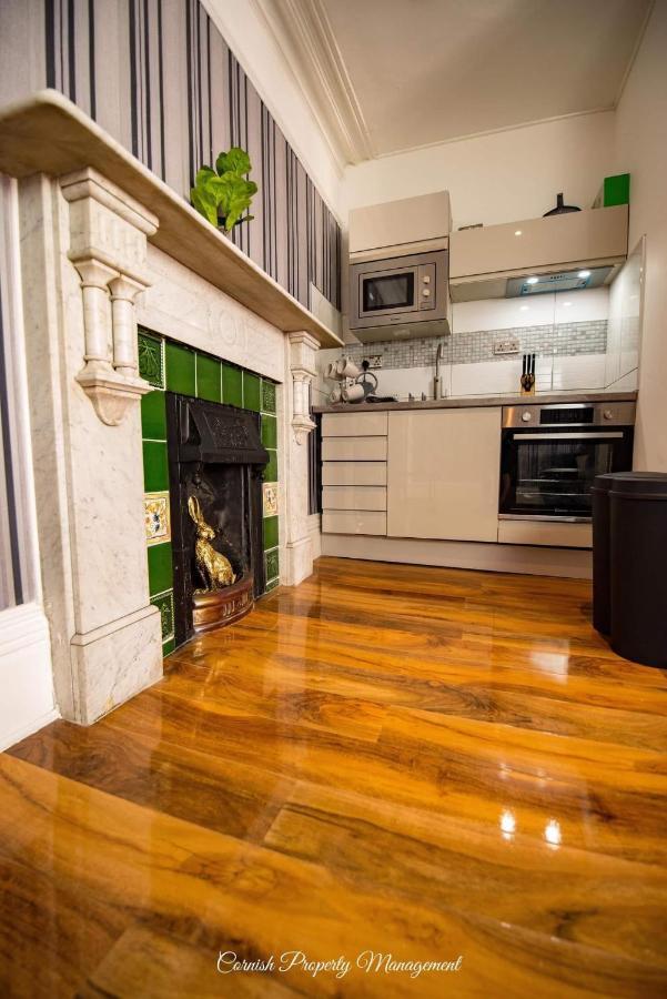 River Street Apartments Труро Екстериор снимка
